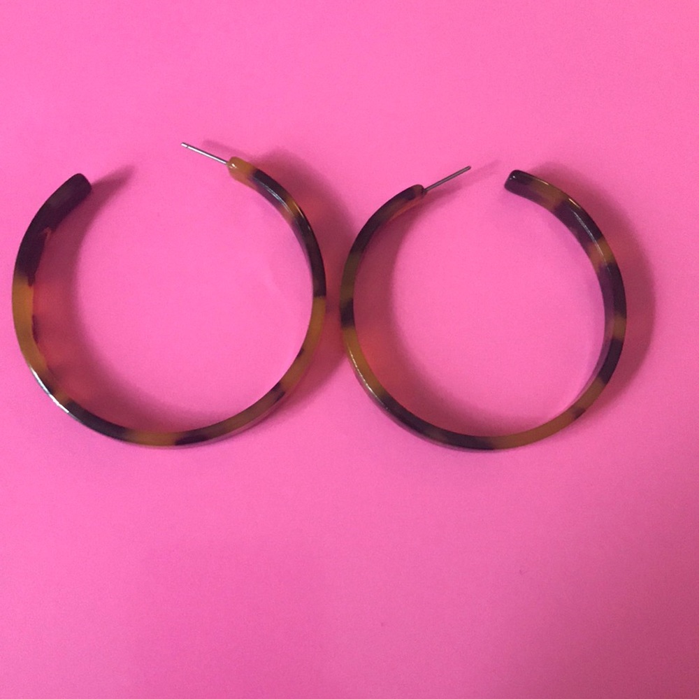 Boutique Oversized Tortoise Shell Acrylic Earrings